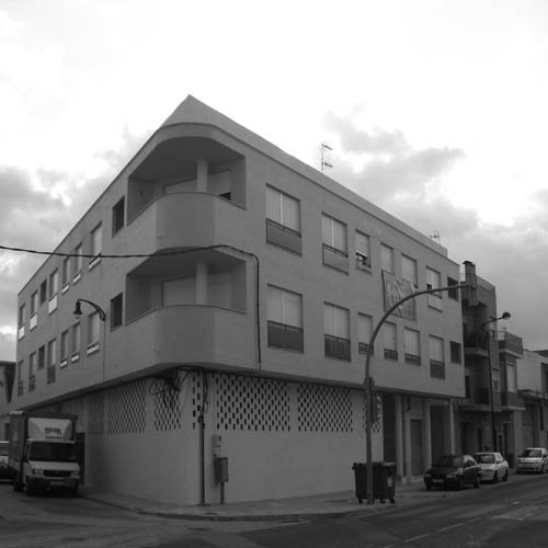 20 Viviendas C/ Colón Guadasuar